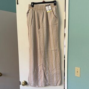 Briggs New York Beige Striped Pants
